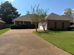 133 Susan Ln, Brandon, MS 39042
