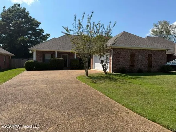 133 Susan Ln, Brandon, MS 39042