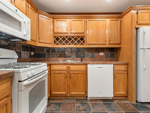 4th image of 535 S Cleveland Ave APT 203