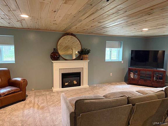 4th image of 228 Timber Ln