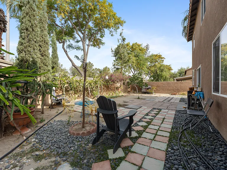 6393 Shorthorn Dr — Photo 20