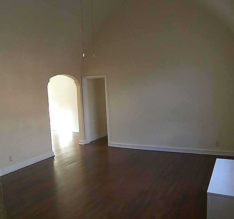 2nd image of 15610 Van Aken Blvd APT 28