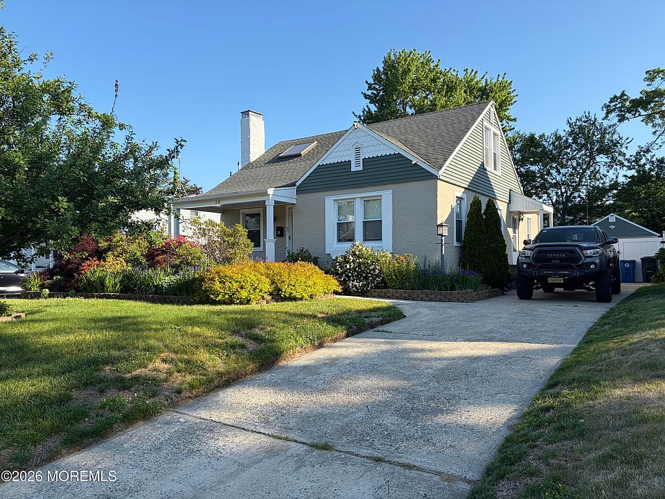 2nd image of 20 3rd Avenue