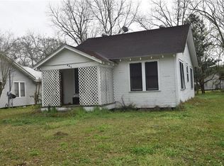 623 5th St, Jennings, LA 70546