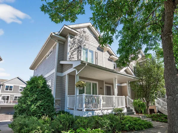 661 Sandstone Cir, Long Lake, MN 55356