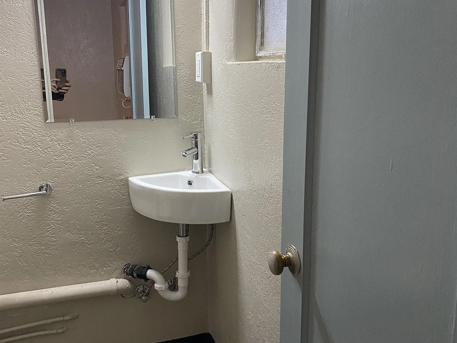 The Grove Flats - 6 — Photo 2