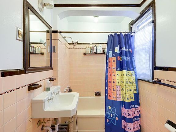 3rd image of 3845 Nicollet Ave #1