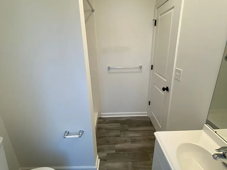 225 High St — Photo 5