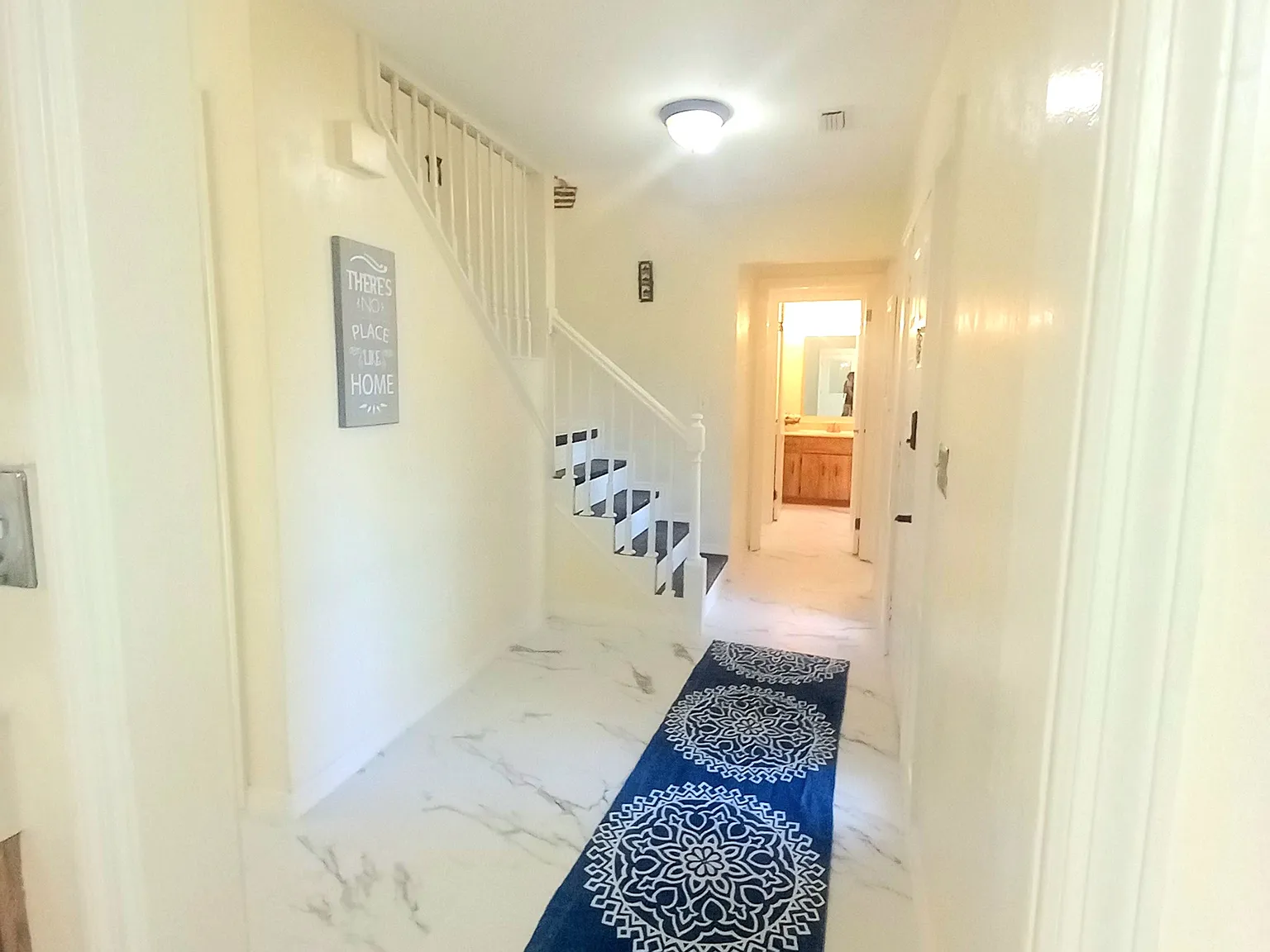 1304 Bender Ave — Photo 3