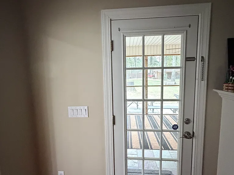 90 Old Spring Ct — Photo 15