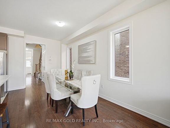 2nd image of 145 Adventura Rd