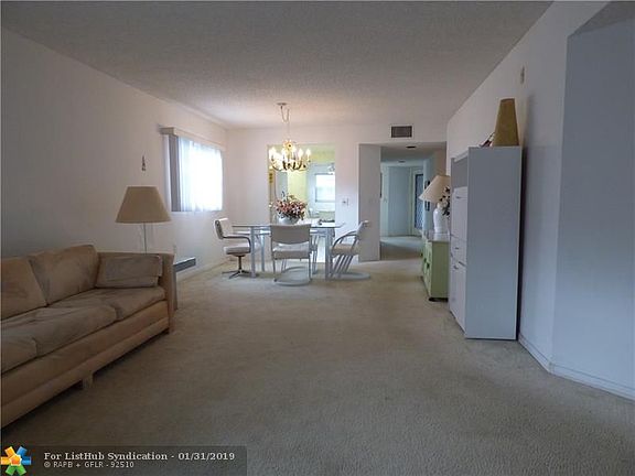 5th image of 1501 SW 131st Way APT 314-P