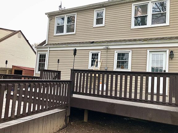 4th image of 89 New Hampshire Ave