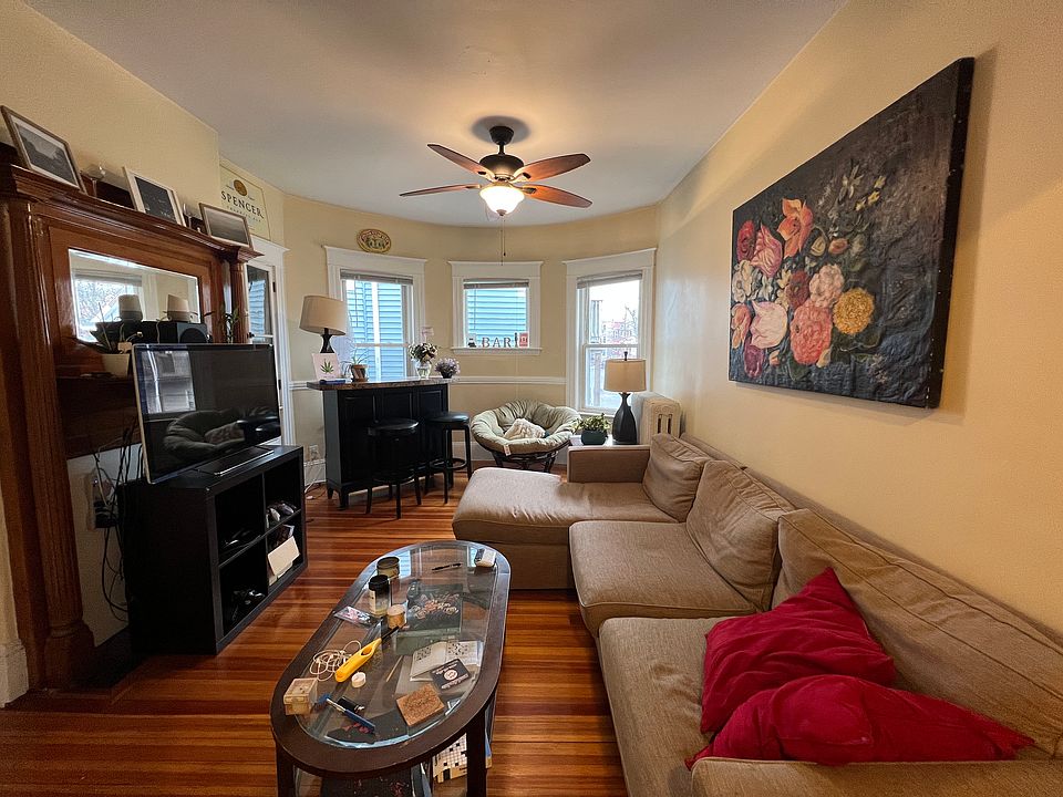 1st image of 121 Liberty Rd #2