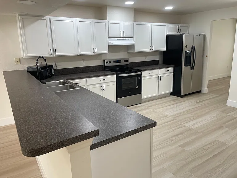 658 Sierra Cir — Photo 25