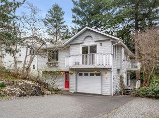 890 Admirals Rd #4, Esquimalt, BC V9A2P3