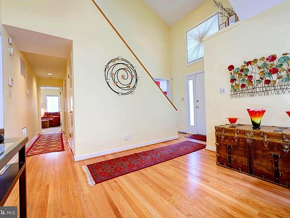 5th image of 1410 Cedar Ave