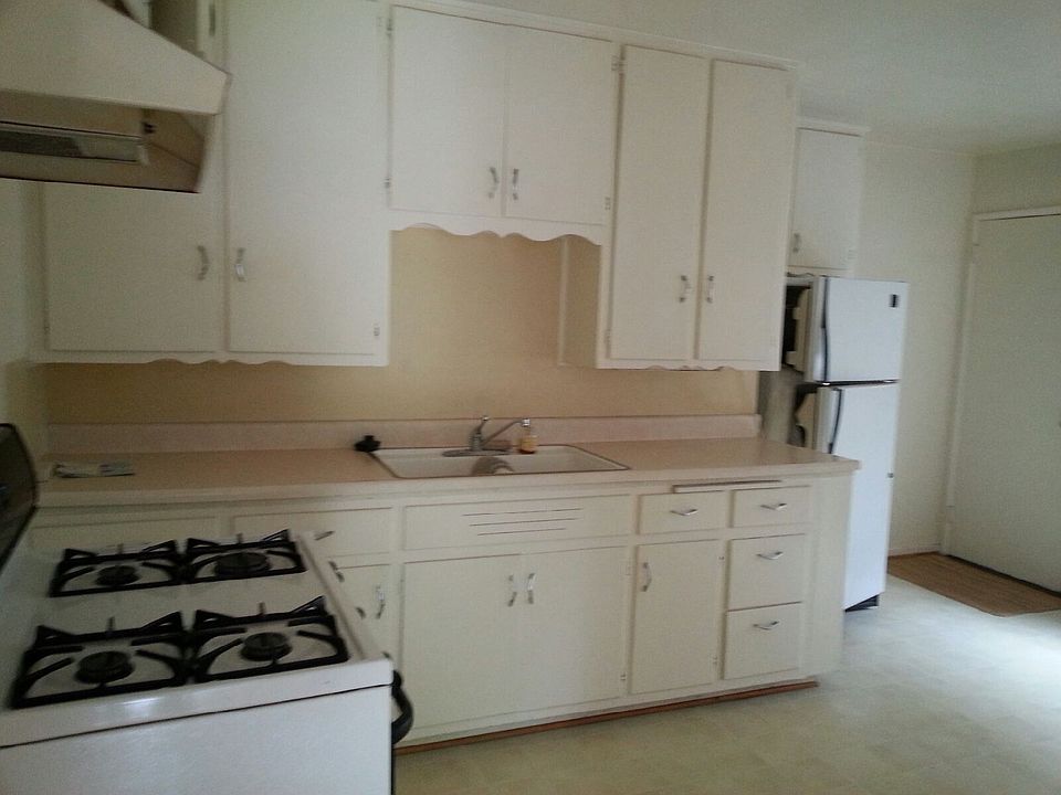 2nd image of 12125 Havelock Ave
