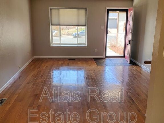 3rd image of 11552 N Newland St