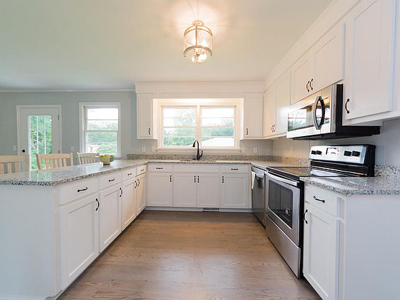 3rd image of 5055 Ashby Ave