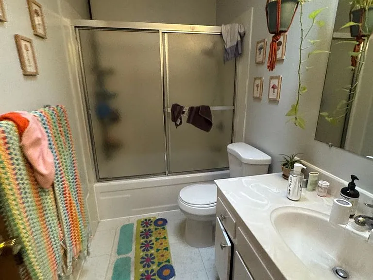 1502 Drake Dr — Photo 5