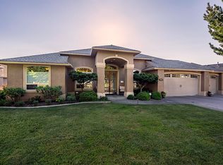 384 Robert Trent Jones Blvd, Eagle Point, OR 97524