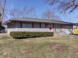716 Southland Circle Dr, Tuscola, IL 61953