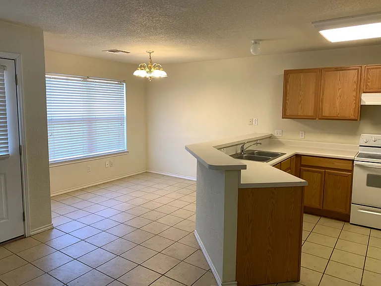 3014 Green Mountain Dr — Photo 10
