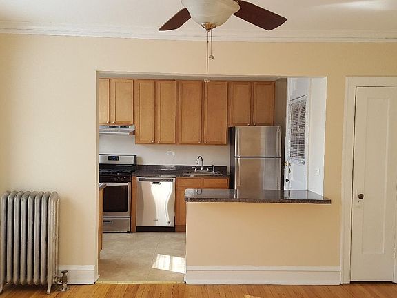 2nd image of 41 South Blvd APT 3W