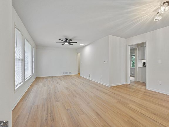 3rd image of 2529 Riggs Dr