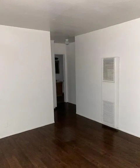 445 E Scott St #1 — Photo 13