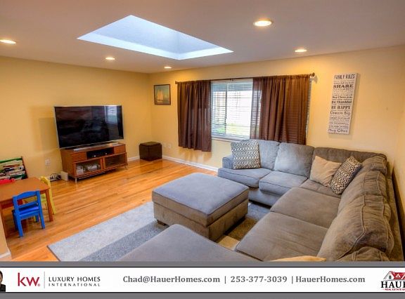 5th image of 5902 45th Street Ct W