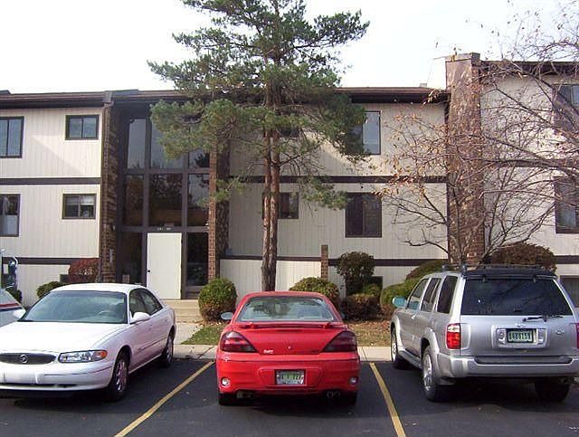 1st image of 851 Summit Park Ct N