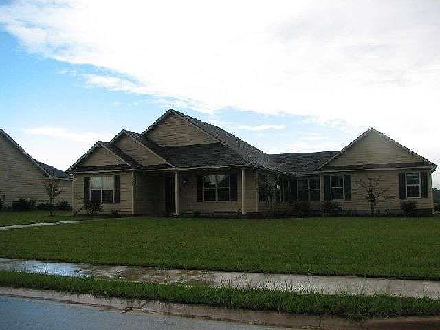1st image of 5647 Encino Ln