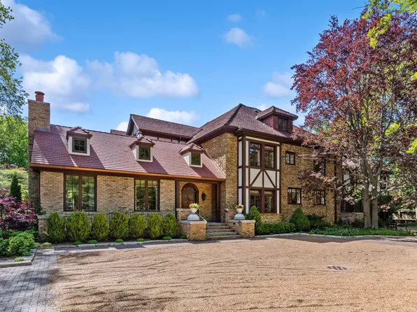 270 Birch St, Winnetka, IL 60093