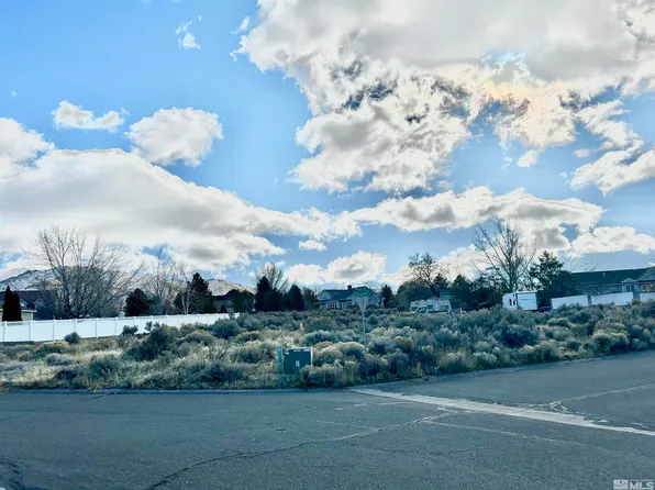 5890 Cross Creek Dr, Winnemucca, NV 89445