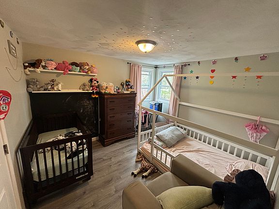 5th image of 8 Lanesboro Rd APT 3