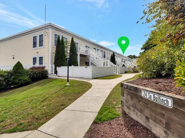 24 S Bulfinch St Unit 205, North Attleboro, MA 02760