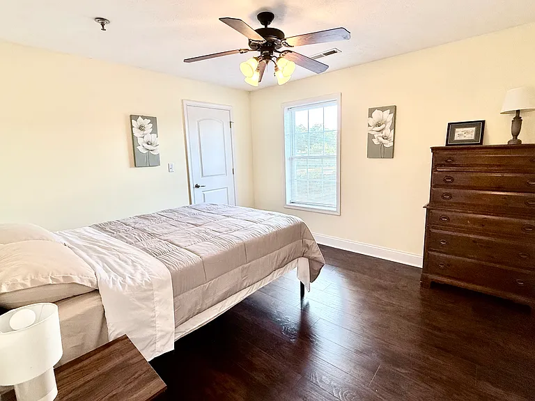 103 Capital St #101 — Photo 15