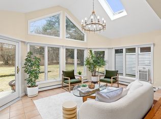23 Elmbrook Rd, Bedford, MA 01730