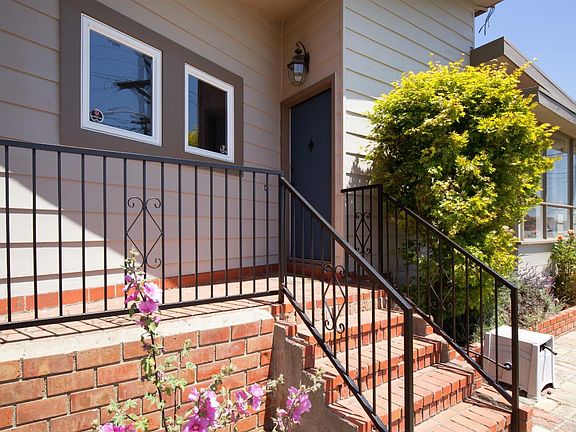 3rd image of 726 Park Way