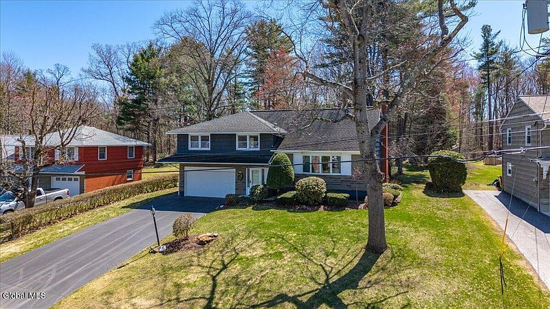 3rd image of 1081 Manas Drive