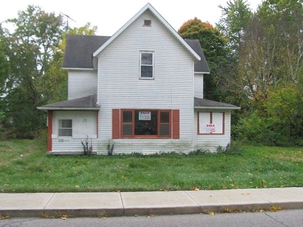 2nd image of 113 W Tyler St