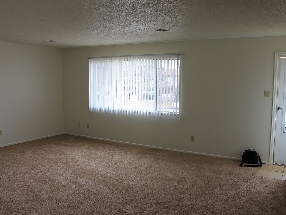 1st image of 1319 Anita St