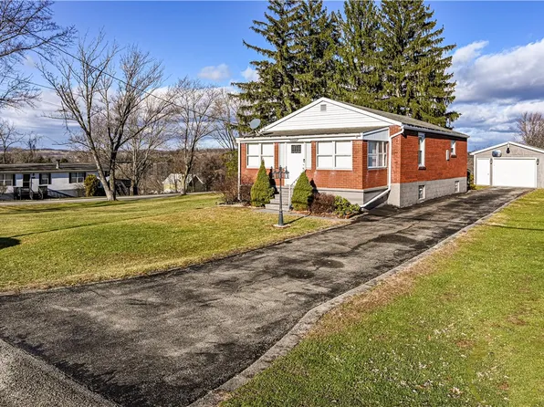 1938 Gay Ave, Greensburg, PA 15601