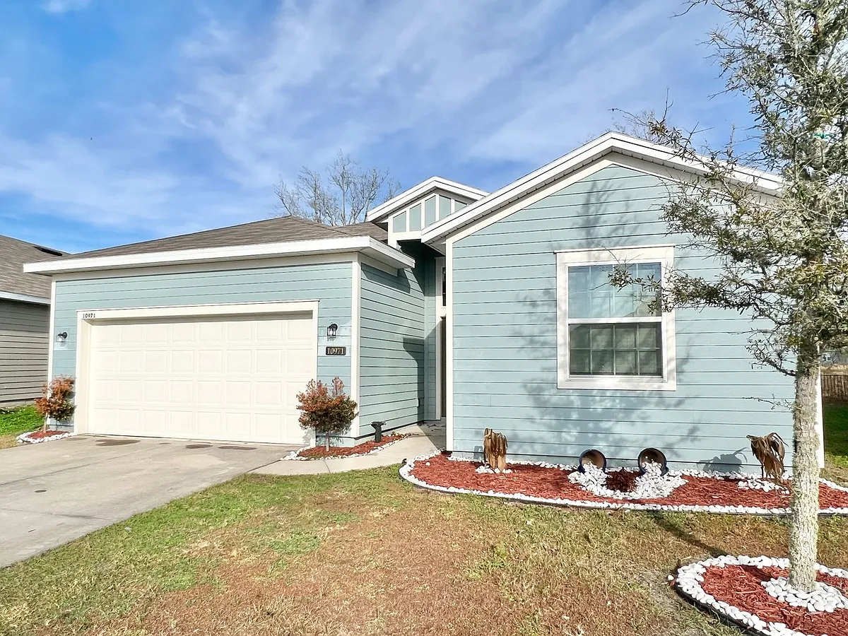 Building Photo - 10971 Ventnor Ave