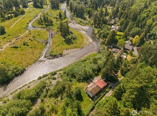 17601 SE Jones Rd, Renton, WA 98058