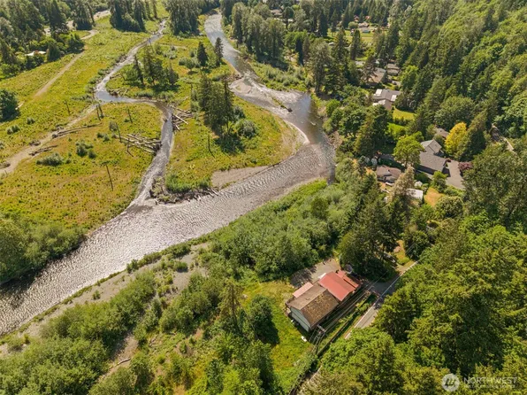 17601 SE Jones Road, Renton, WA 98058