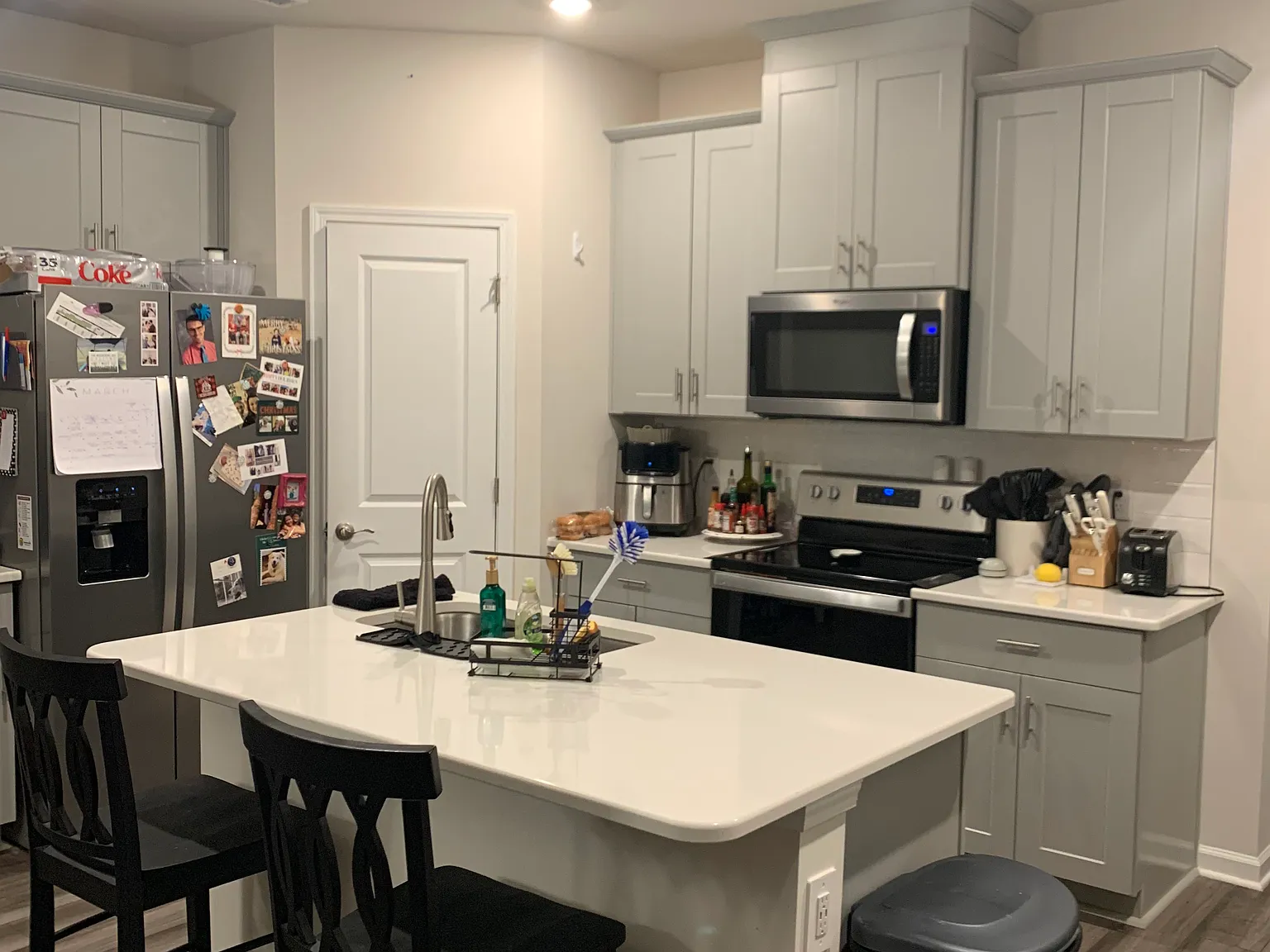 3 bed, 2.5 bath, 1597 sqft, $1,845 — Photo 3