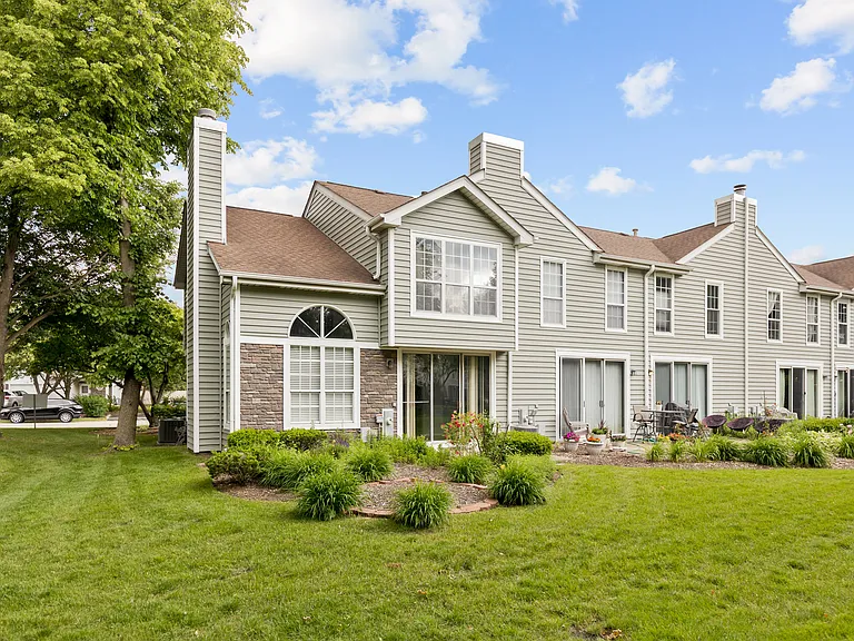 1175 Regency Dr — Photo 22